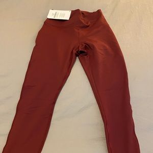 NWT Fabletics Burgundy Fitness Pants. Size S/4-6.